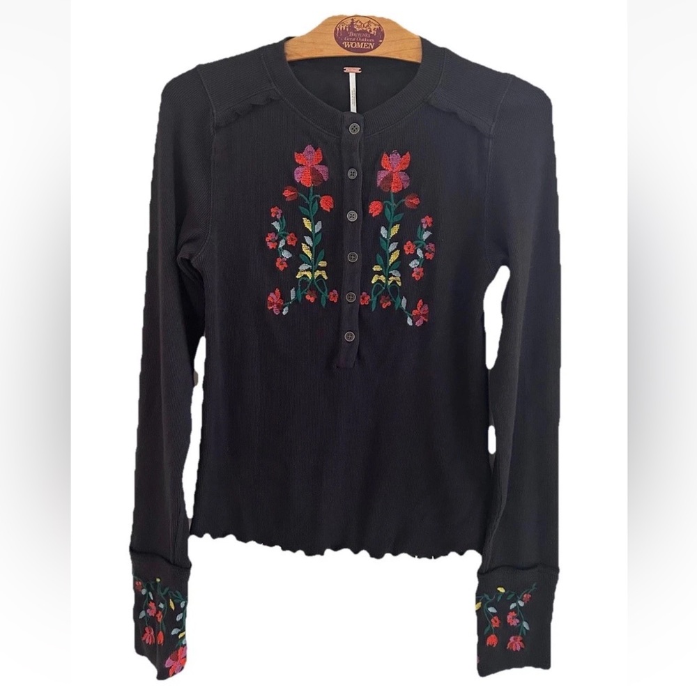 Free People Fleur Multicolored Embroidered Cuff Black Henley Top NWT Size Small
